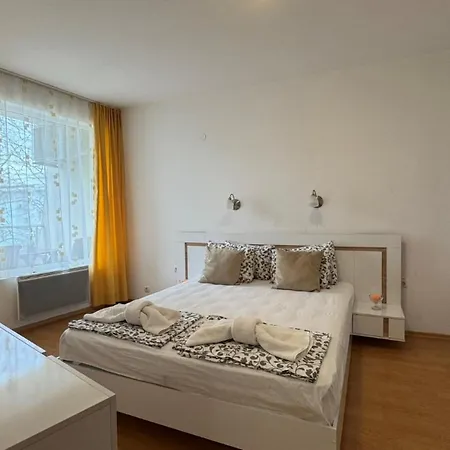 Bratanov Yassen Vilage Apartment *