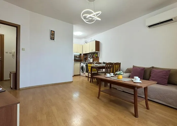 Bratanov Yassen Vilage