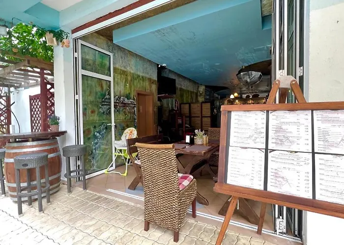 Bratanov Yassen Vilage