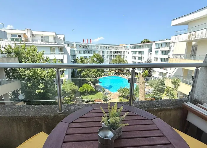 Bratanov Yassen Vilage